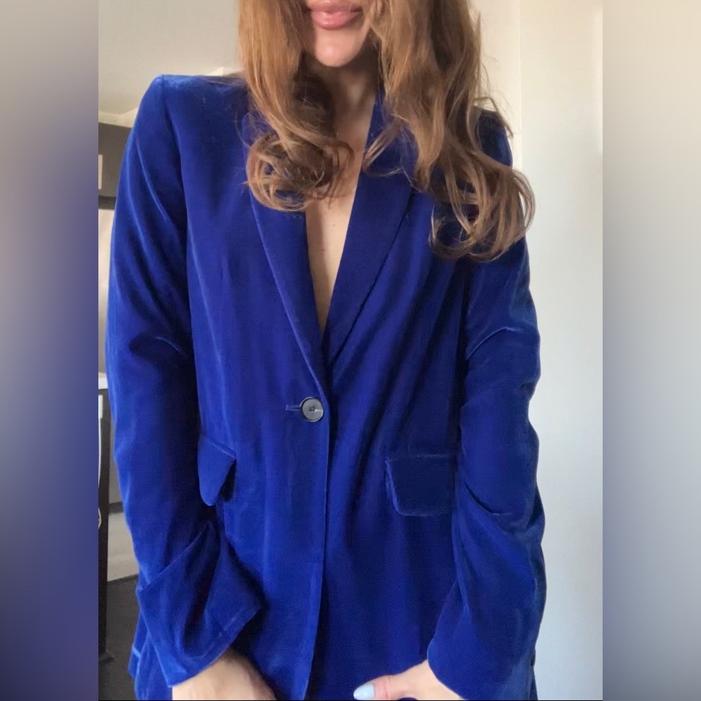 Elegant Velvet Blue Women's Blazer
